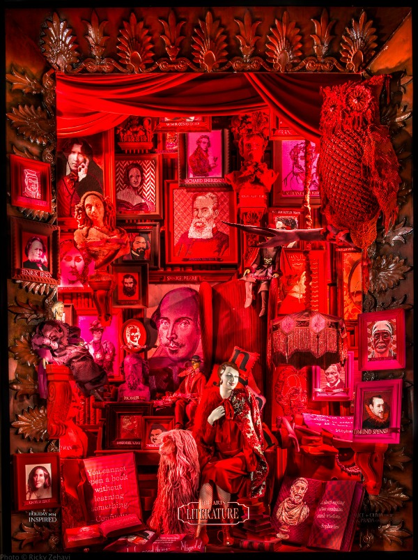 Bergdorf-Goodman  Books-and-Writers-Holiday-Themed-Windows IRzehavi BG Holiday 2014 arts 600x803