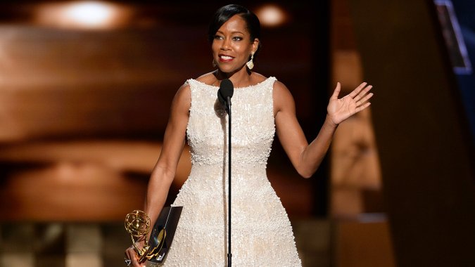 Regina-King-receives-Emmy-for-American-Crime 2 09202015