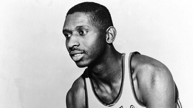Earl Lloyd, the NBA&#039;s first black player dies at age 86