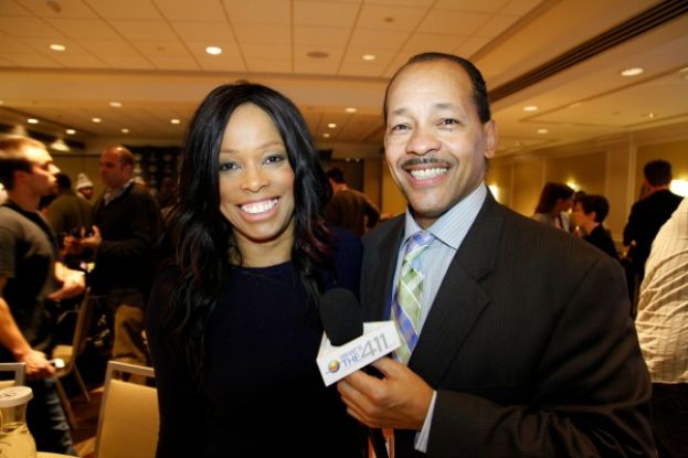 What&#039;s The 411Sports reporter, Andrew Rosario, talking with Fox Sports Analyst, Pam Oliver